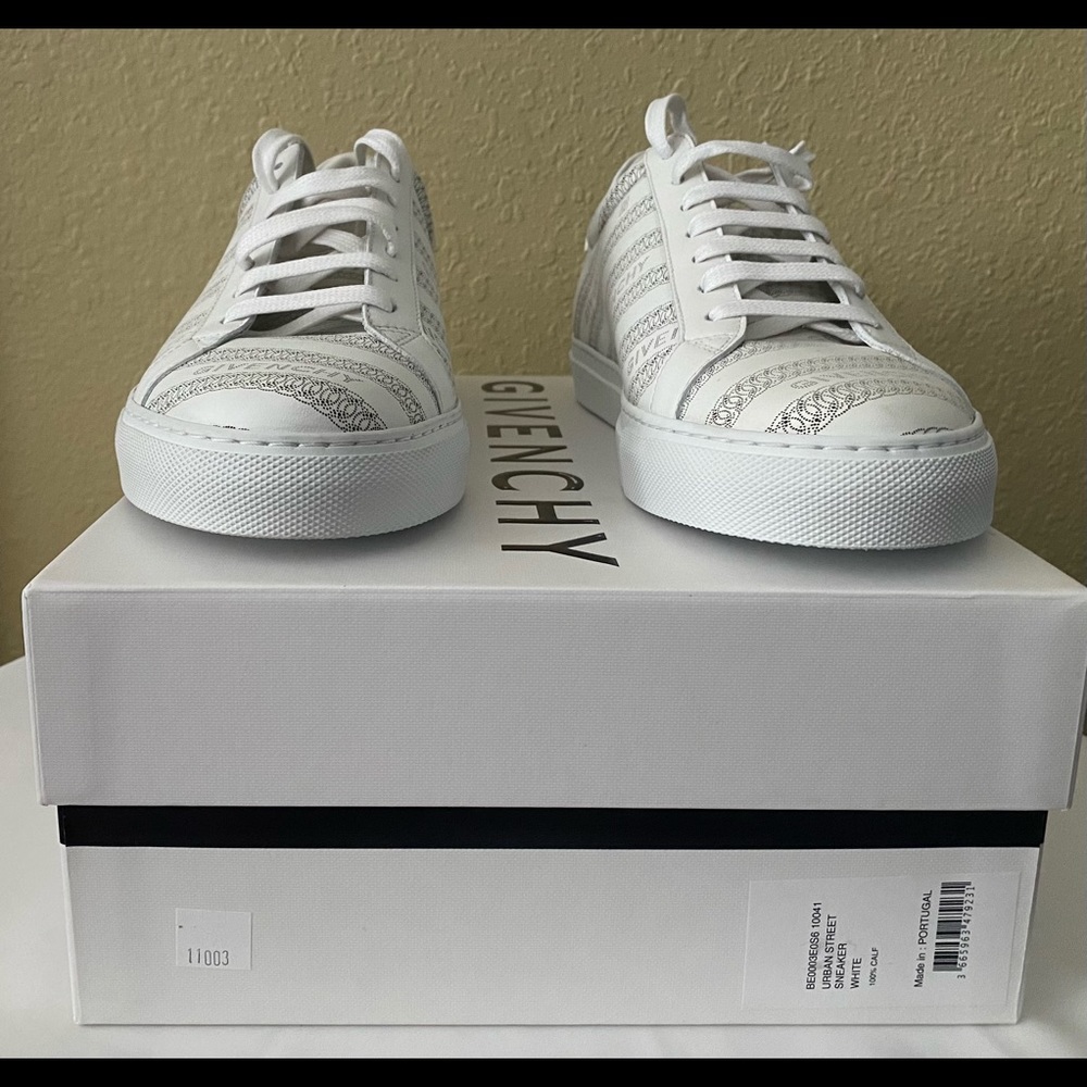 NIB GIVENCHY Women’s Urban Street Sneaker